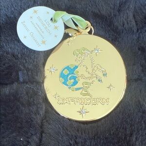 🎅BOGO 50%🎅Anthropologie Gold and Green Capricorn Ornament